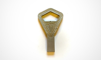 Katkaistu Abloy-merkin avain.